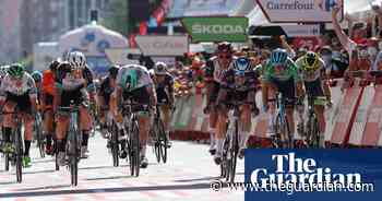 Jasper Philipsen edges bunch sprint to take stage two of Vuelta a España - The Guardian
