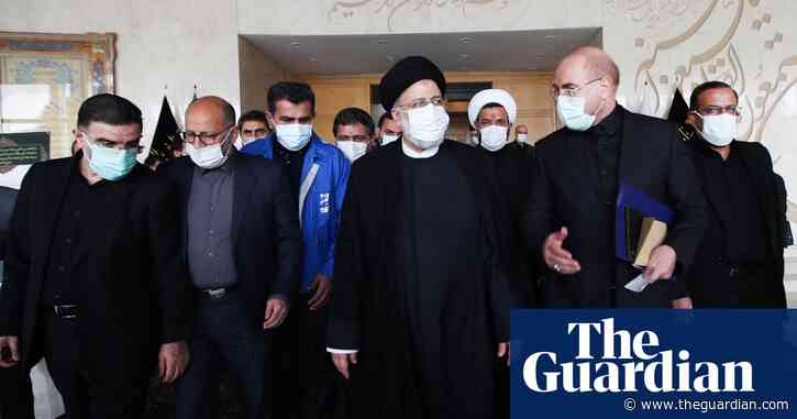 Iranian government urged to accept western vaccines amid deadly Covid wave