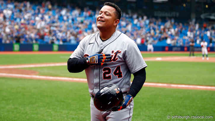 Baseball Report: Miguel Cabrera Joins 500 Home Run Club