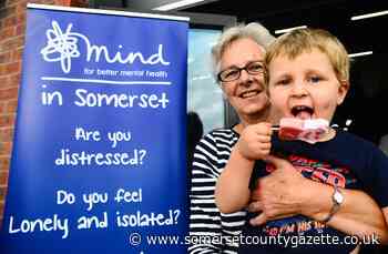 Frank Bruno and Tom Carpenter at gym fundraiser - Somerset County Gazette