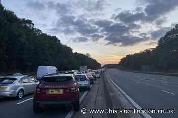 Three dead and two arrested after serious crash on M25