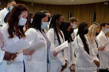 UConn Medical and Dental Students Don their First White Coats at Annual Ceremony - UConn Today