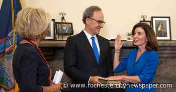 Hochul becomes NY's first female governor
