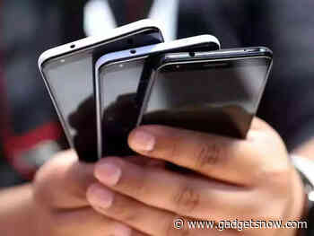 Mobile phone export jumps over three-fold to Rs 4,300 crore in June quarter: ICEA