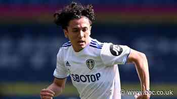 Ian Poveda: Blackburn sign Leeds winger on season-long loan