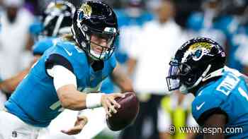 With Travis Etienne out and their offense in disarray, should Jaguars sit Trevor Lawrence?