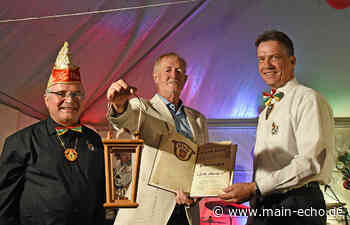 Fastnacht im August: "Holzisch Latern" für Zahnarzt Norbert Reiß - Main-Echo