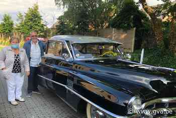 Bewoners Aquamarijn beleven dolle pret bij oldtimers (Kasterlee) - Gazet van Antwerpen Mobile - Gazet van Antwerpen