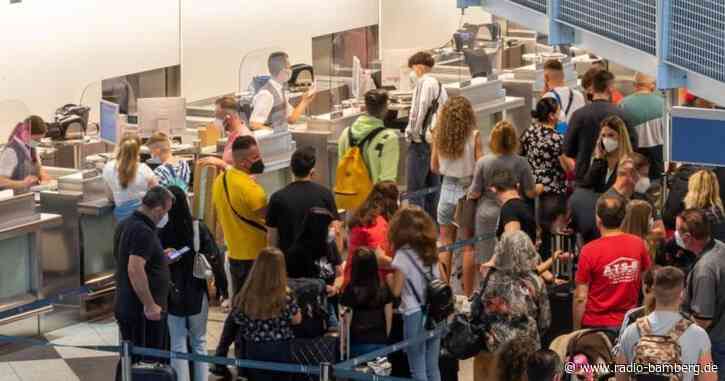 Flughafen: Stärkste Fluggastzahlen seit Beginn der Pandemie