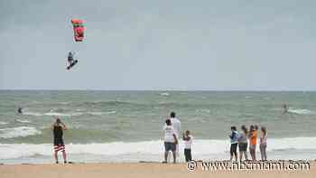 Kite Surfer Hospitalized After Colliding With Building in Fort Lauderdale