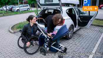 Wie eine Mutter im Rollstuhl den Alltag mit ihrer Tochter meistert - Augsburger Allgemeine