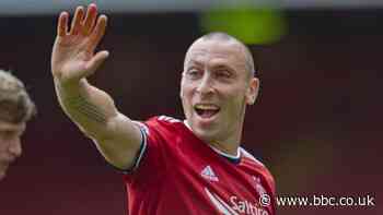 Scott Brown: After leaving Celtic, the Aberdeen midfielder wants to 'prove you all wrong' again - BBC News