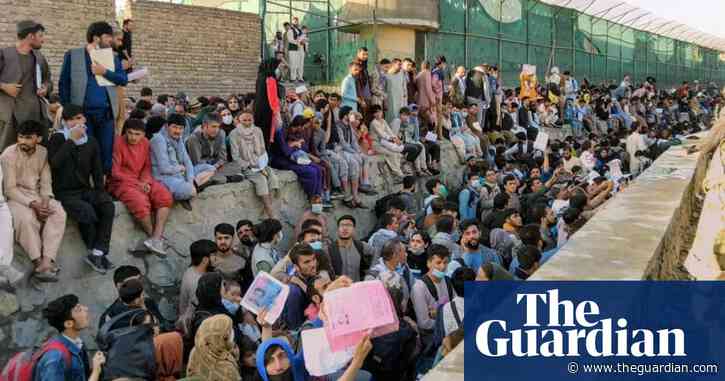 ‘I saw children falling down’: panic and despair in Kabul as time runs out