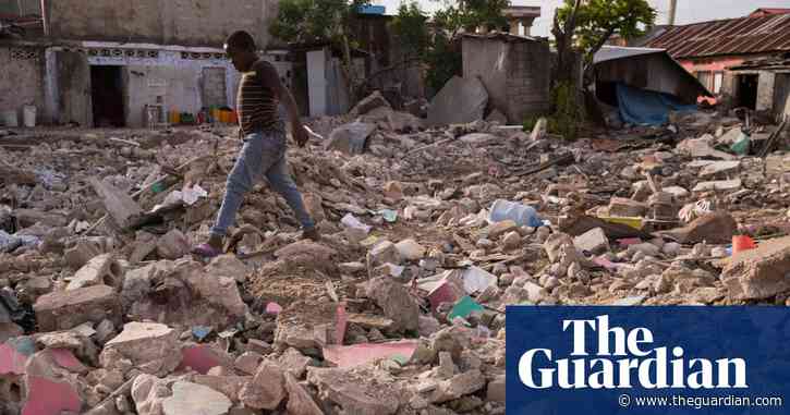 Haiti earthquake 10 days on: survivors still 'hungry and thirsty' – video report