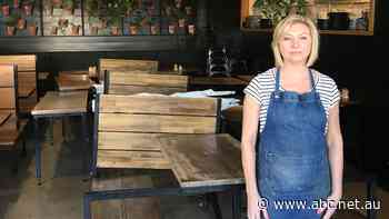 'It makes me want to cry': Businesses on Qld-NSW border struggling to stay afloat