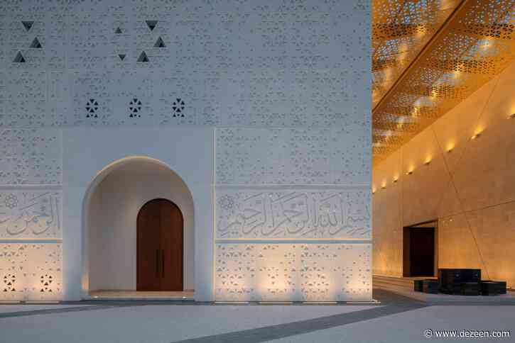 Dabbagh Architects creates calligraphy-covered contemporary mosque in Dubai