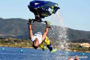 Jetskiërs zorgen zondag voor spektakel in zwaaikom