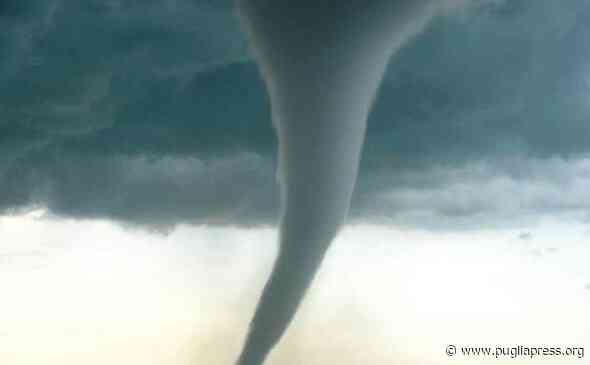 Manduria: Tromba d'aria si abbatte sulla cittadina messapica si contano i danni - Puglia Press
