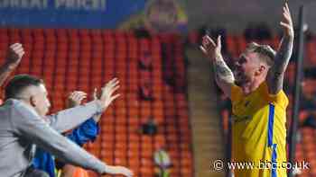 Carabao Cup: Blackpool 2-3 Sunderland