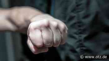 Nachbarschaftsstreit in Apolda wegen lauter Musik - 78-Jähriger von zwei Männern geschlagen - Ostthüringer Zeitung