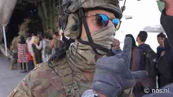 Nederland actief in Kabul, speciale eenheden halen evacués naar vliegveld - NOS