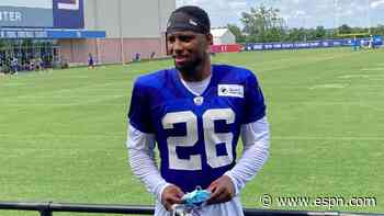 Giants' Barkley participates in live practice drills