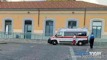Chiede i documenti e viene aggredito da un giovane: poliziotto ricoverato in ospedale - LeccoToday
