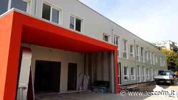 IL LICEO MANZONI VUOL RIMANERE NEI PREFABBRICATI - Lecco FM