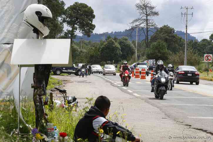 Realizan caravana por motociclistas fallecidos en la México-Cuernavaca - La Jornada