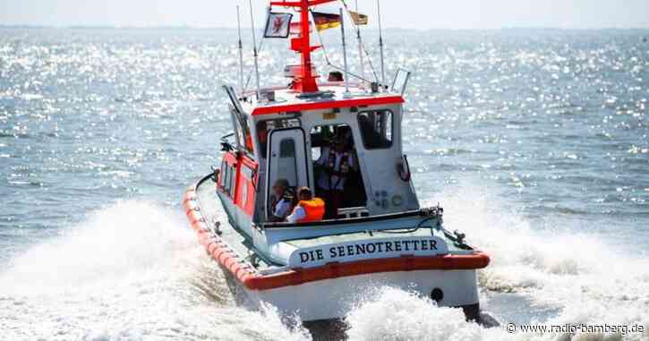 Zwei Segler aus Nordsee gerettet – weiterer Mann vermisst