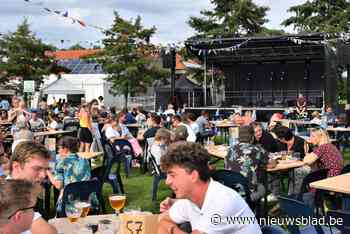 Mini Zomerhappening met zomerterrassen en straattheater - Het Nieuwsblad
