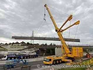 Time-lapse video shows new bridge installation in Dartford