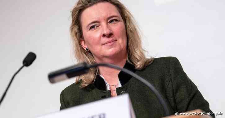 Verkehrsministerin bei 3G-Regel in Zügen «skeptisch»