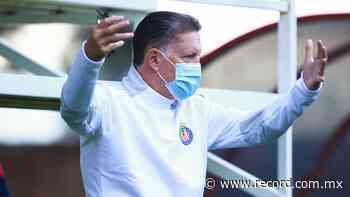 Tiburón Sánchez sobre Chivas: 'Que Peláez salga a dar la cara, no con un video' - Diario Deportivo Récord