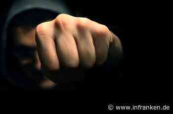 Bamberg: Arbeitskollegen treffen sich auf Gaststätten-Toilette und prügeln sich
