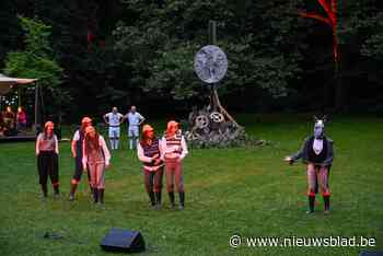 Meer dan honderd Wilrijkse vrijwilligers brengen Shakespeare in Steytelinckpark