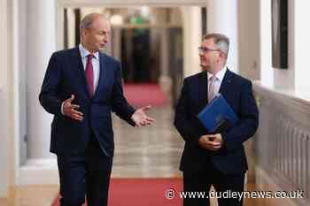 Sir Jeffrey Donaldson urges issues with NI Protocol be resolved quickly - Dudley News