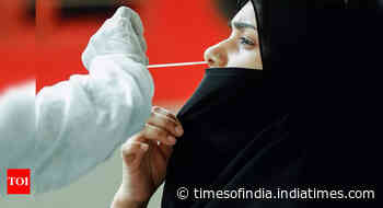 Coronavirus live updates: Kerala cases surge to 32.8k, 70% of India’s total numbers - Times of India