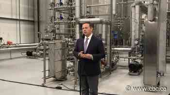 Absence of Alberta's premier, chief medical officer during COVID spike sparks public criticism