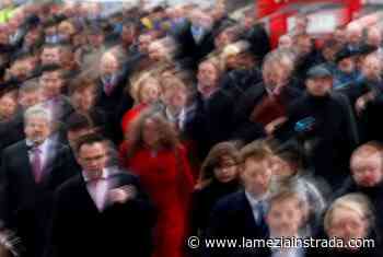 L'ala forte della Fed si incontra prima del discorso di Powell per spingere per i tagli delle obbligazioni Da Reuters - Lamezia in strada