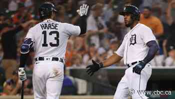 Reyes hits tiebreaking inside-the-park homer as Tigers defeat Blue Jays