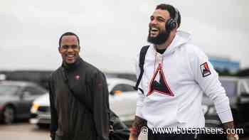 PHOTOS: Bucs Depart for Houston | Bucs vs. Texans - Buccaneers.com