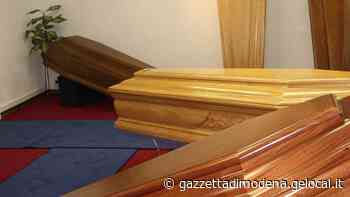 Modena, manifesti funebri senza pagare la tassa - La Gazzetta di Modena