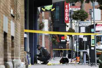 One man dead in Entertainment District shooting, Toronto police say - Toronto Star