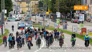 Fahrrad-Demo in Augsburg: Aktivisten fordern Nahverkehr zum Nulltarif