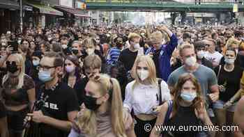 Hundreds take to Berlin streets to protest coronavirus restrictions - Euronews
