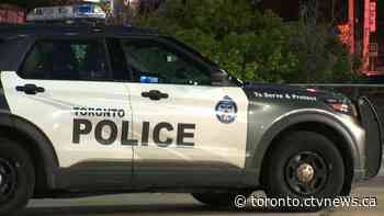 Police searching for suspect after woman sexually assaulted while running on east Toronto trail