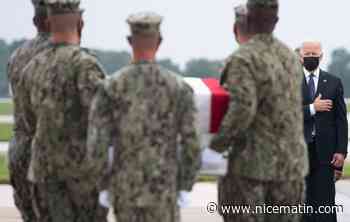 Assailli de critiques, Joe Biden se recueille devant les militaires tués en Afghanistan