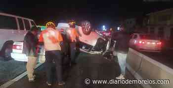 Vuelca camioneta en el Paso Express Cuernavaca - Diario de Morelos