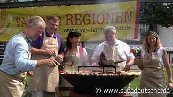 Prominenz am Grill - Süddeutsche Zeitung